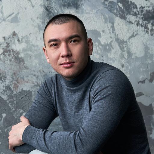 Viktor S.